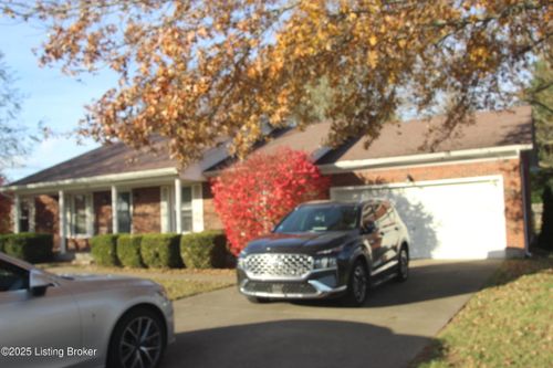 148 Primrose Dr, Mt Washington, KY, 40047-7228 | Card Image