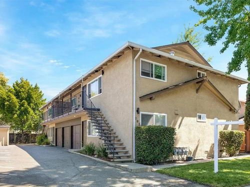 695 W Valley Dr, Campbell, CA, 95008-5032 | Card Image