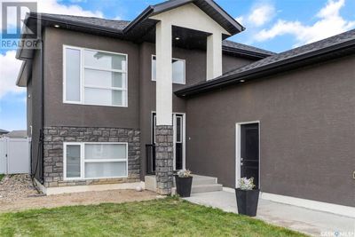 2235 Rosewood Dr, House other with 6 bedrooms, 4 bathrooms and null parking in Saskatoon SK | Image 3