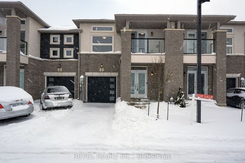 87 Renfrew Trail, Welland, ON, L3C0K2 | Card Image