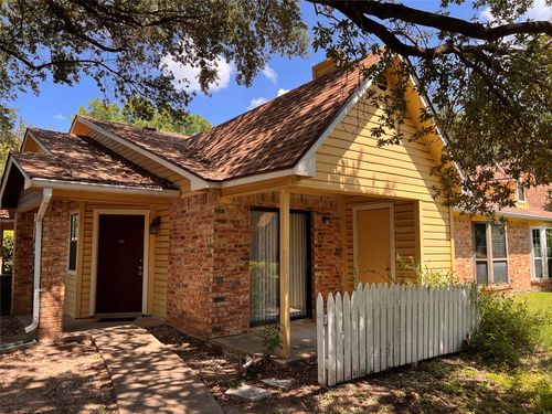 1304-1601 Faro Dr, Austin, TX, 78741-3234 | Card Image