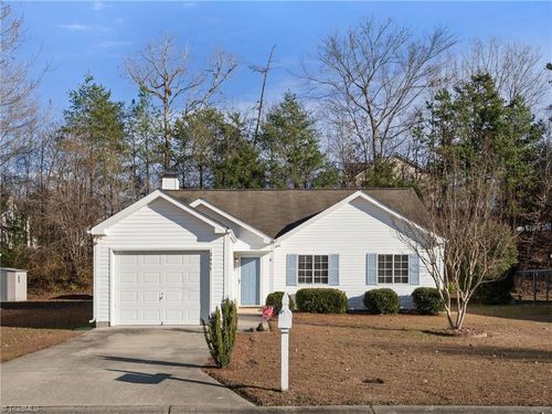 2635 Stratford Lake Rd, Winston-Salem, NC, 27103-6740 | Card Image