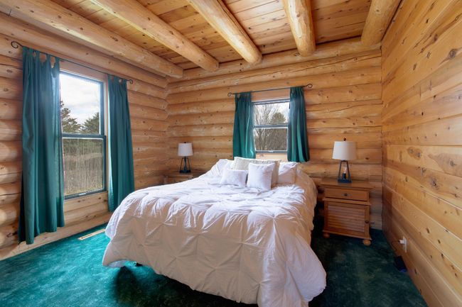 Main floor bedroom #1 | Image 27