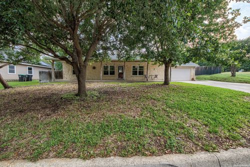 116 River Frst, Castroville, TX, 78009-2716 | Card Image