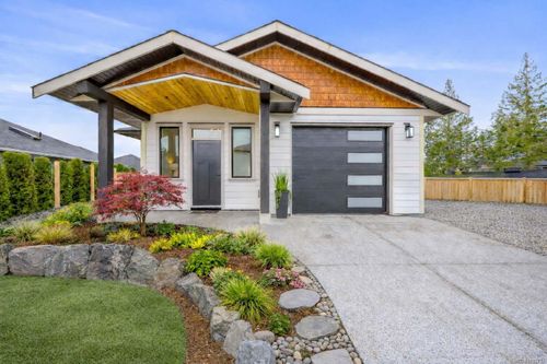 sl2-865 Grumman Pl, Comox, BC, V9M | Card Image