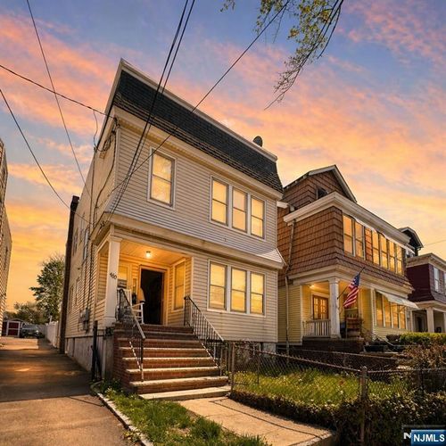 460 Myrtle Ave, Irvington, NJ, 07111-2767 | Card Image