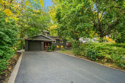 main-1920 Truscott Dr, Mississauga, ON, L5J2A2 | Card Image