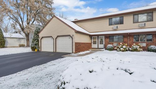 73 University Drive, Fond Du Lac, WI, 54935 | Card Image