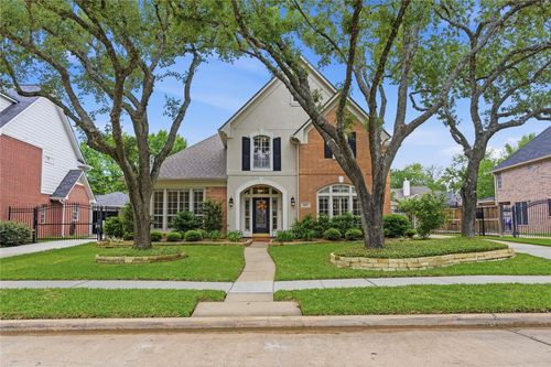 1423 Fall Wood Dr, Sugar Land, TX, 77479-6277 | Card Image