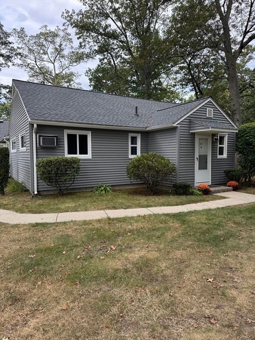 87-87 Partridge Ln, Chicopee, MA, 01022-1138 | Card Image