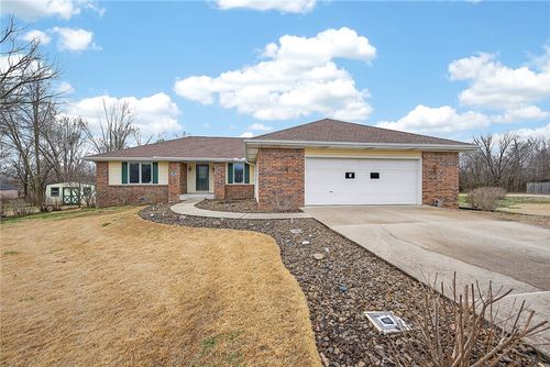 10 Dunipace Dr, Bella Vista, AR, 72715-6075 | Card Image