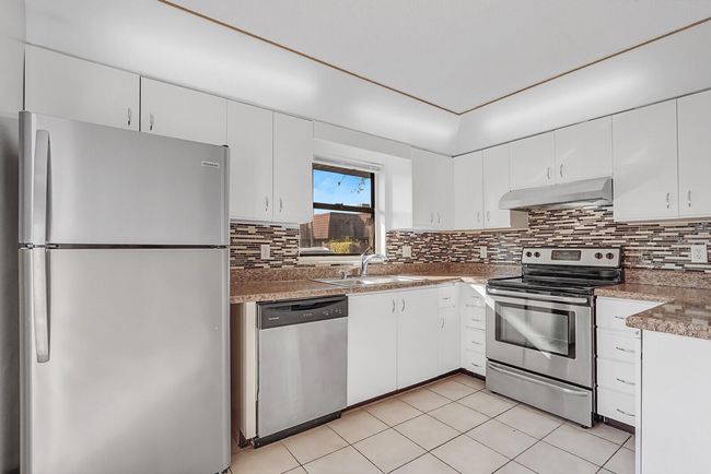 APT-23B - 1458 N Lawnwood Cir, Condo with 2 bedrooms, 3 bathrooms and null parking in Fort Pierce FL | Image 22