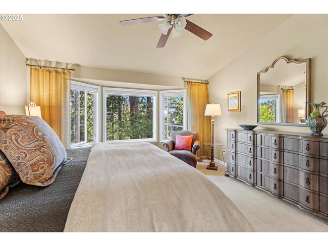 3486 Chaparrel Loop, House attached with 4 bedrooms, 4 bathrooms and 2 parking in West Linn OR | Image 14