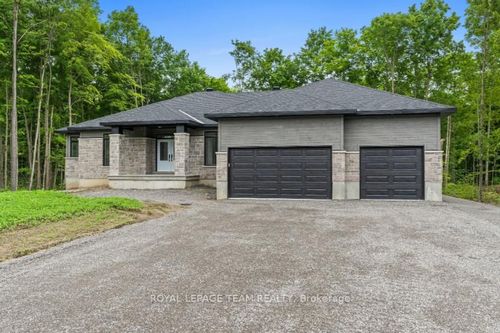 47 Hogan Dr, Mcnab/Braeside, ON, K7S | Card Image