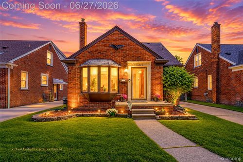 10125 Colwell Ave, Allen Park, MI, 48101-1316 | Card Image