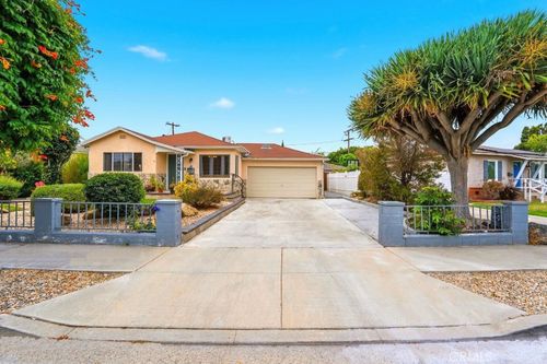 5055 N Raton, Long Beach, CA, 90807 | Card Image