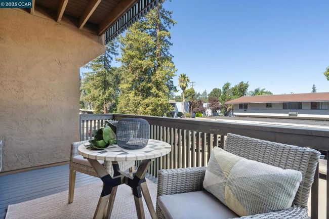 APT-109 - 155 Sharene Ln, Condo with 1 bedrooms, 1 bathrooms and 1 parking in Walnut Creek CA | Image 10