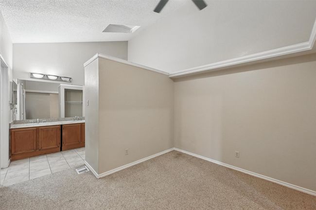 APT-180 - 543 Ranch Trl, Condo with 3 bedrooms, 2 bathrooms and null parking in Irving TX | Image 11