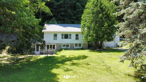 2731 Lakeshore Dr, Harrisville, MI, 48740-9768 | Card Image