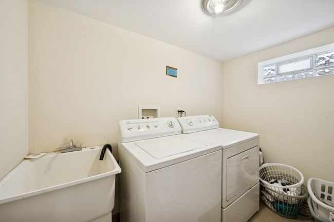 15320 Evers St, House other with 3 bedrooms, 2 bathrooms and 2 parking in Dolton IL | Image 12