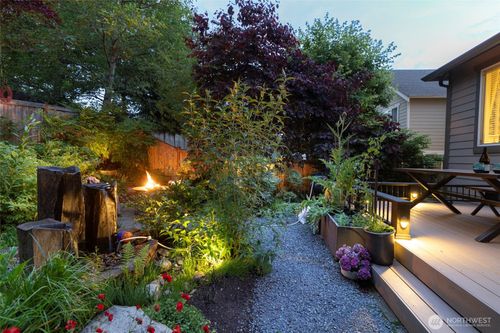 20905 12th Ave W, Lynnwood, WA, 98036-8697 | Card Image