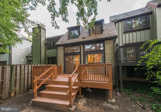 1502 Farsta Ct, Townhouse with 3 bedrooms, 4 bathrooms and null parking in RESTON VA | Image 28