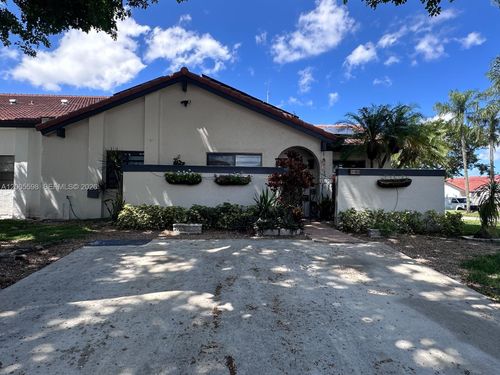 6633 Nw 178th Ter, Hialeah, FL, 33015-4446 | Card Image