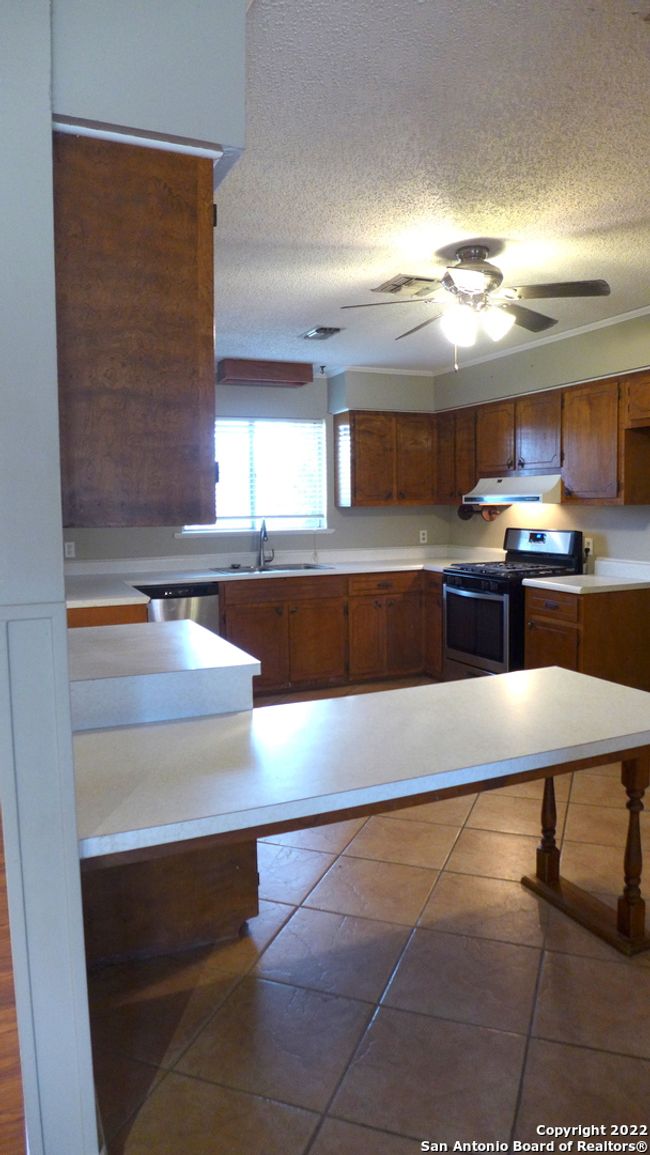 25 Us Highway 87, House other with 3 bedrooms, 2 bathrooms and null parking in Comfort TX | Image 12