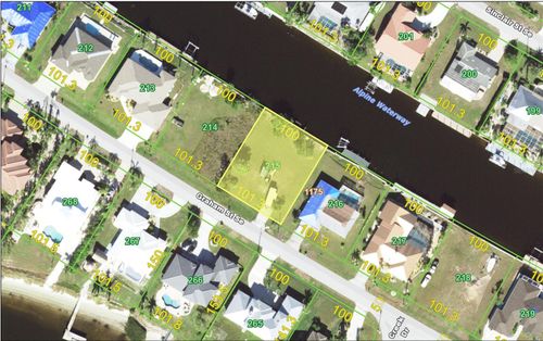 114 Graham St Se, PORT CHARLOTTE, FL, 33952-9121 | Card Image