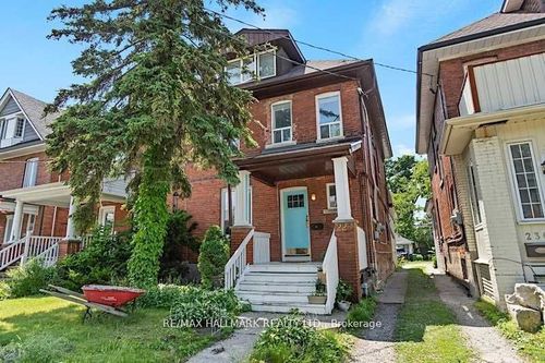 main-228 Pacific Ave, Toronto, ON, M6P2P5 | Card Image