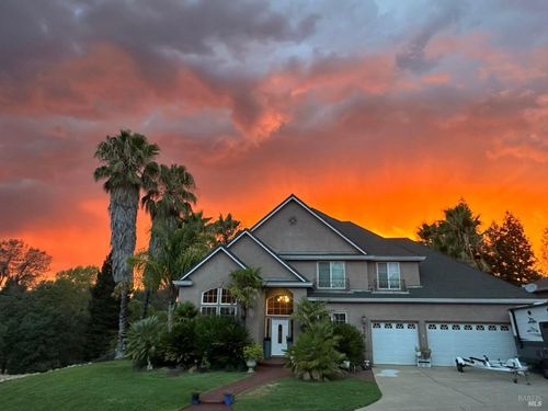 6260 Carmel Dr, Redding, CA, 96003-9715 | Card Image