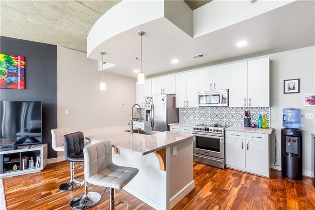 UNIT-1703 - 950 W Peachtree St Nw, Condo with 2 bedrooms, 2 bathrooms and 2 parking in Atlanta GA | Image 5