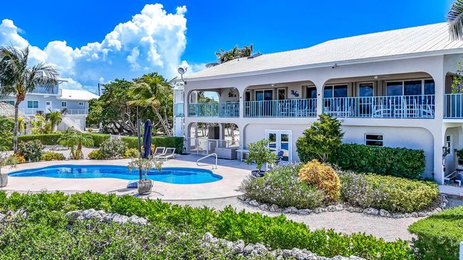 Ocean front beach house with pool (3 of | Image 40