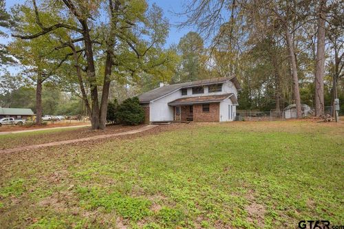 508 E Cedar St, Overton, TX, 75684-1102 | Card Image