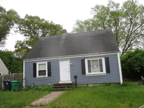 48 Wesleyan Ave, Warwick, RI, 02886-5126 | Card Image