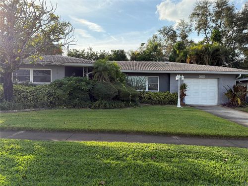 566 E Park Dr, LARGO, FL, 33771-1338 | Card Image