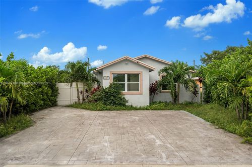 524 Nw 10th St, Hallandale Beach, FL, 33009-2234 | Card Image