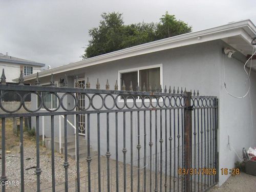 771 Blaine Ave, Fillmore, CA, 93015-1206 | Card Image