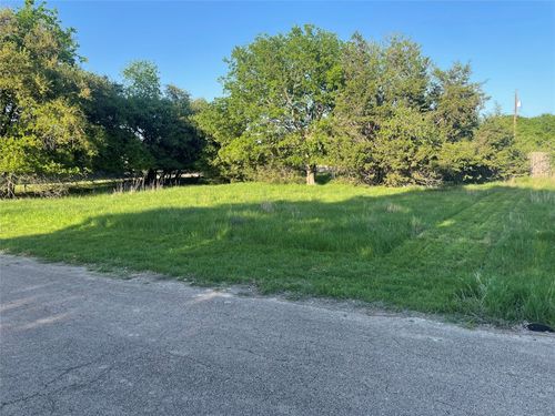 9 Donkey Ln, Morgans Point Resort, TX, 76513-5810 | Card Image