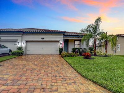 4178 Marseille Lane, Townhouse with 2 bedrooms, 2 bathrooms and null parking in Lakeland FL | Image 1