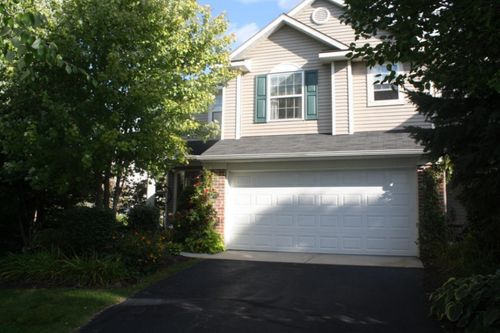 5978 Lyn Haven Dr, Grand Rapids, MI, 49512-9320 | Card Image