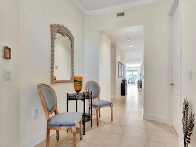 Foyer | Image 3