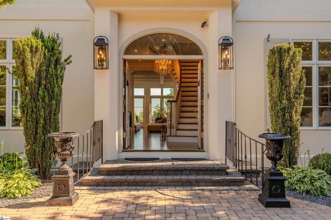 8 Fair Cliff Ct, House other with 4 bedrooms, 5 bathrooms and 3 parking in Landrum SC | Image 5