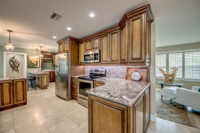 925 Don Juan Ct, House other with 3 bedrooms, 2 bathrooms and null parking in PUNTA GORDA FL | Image 14