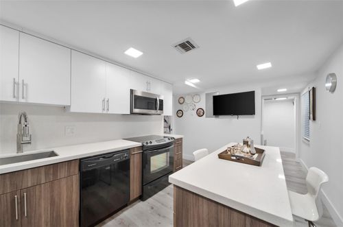 apt-105-903 Cypress Grove Dr, Pompano Beach, FL, 33069-5011 | Card Image