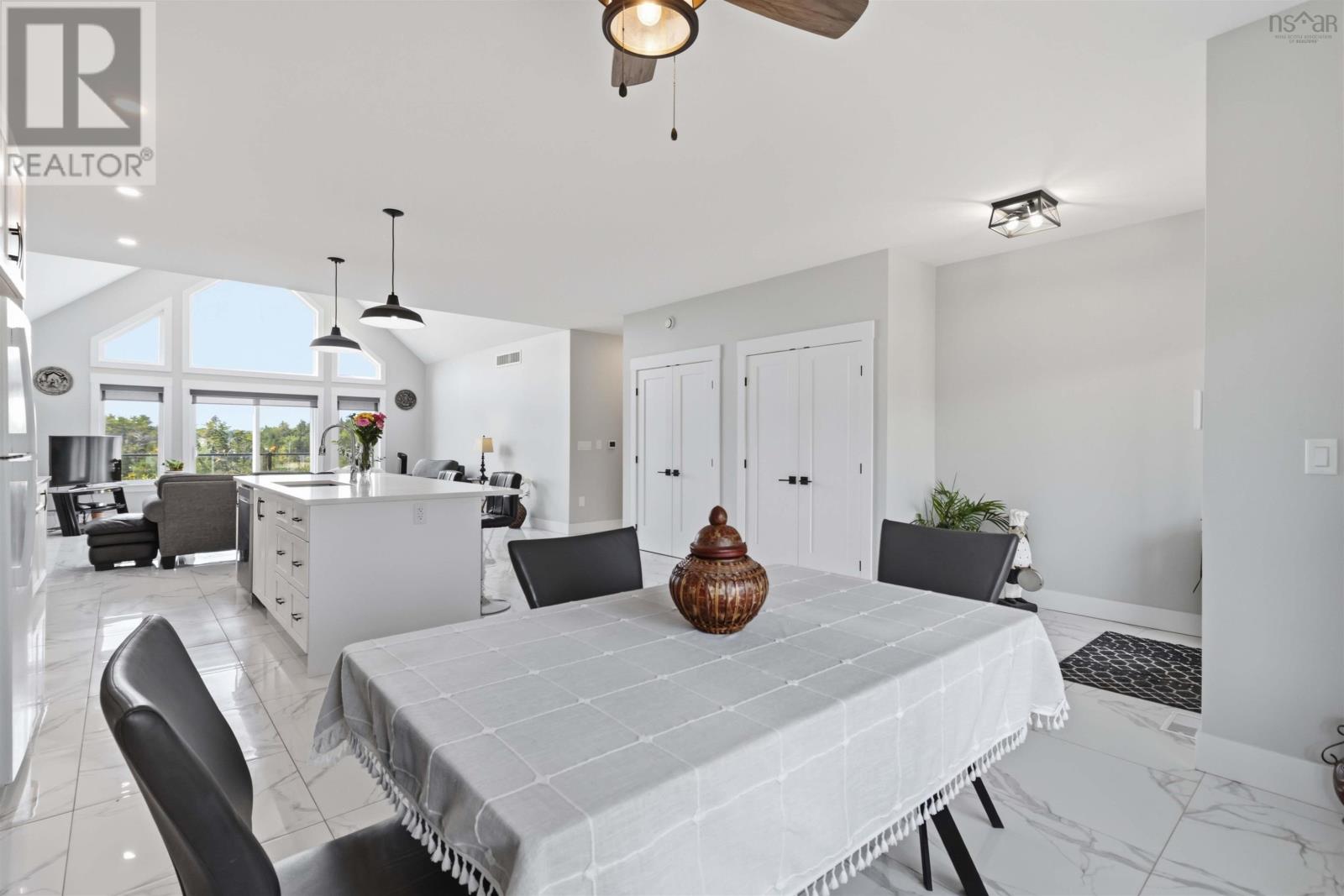 Residential in Tantallon 4