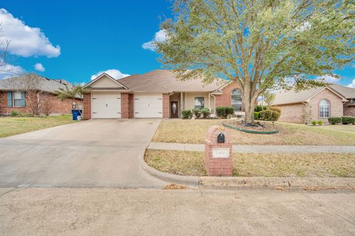 1305 Louise Ln, Ennis, TX, 75119-7692 | Card Image