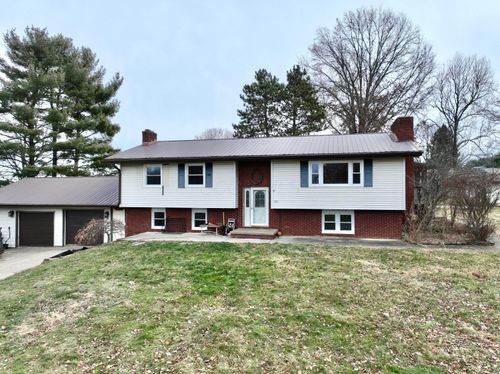 301 Sheridan Pl, Somerset, OH, 43783-9675 | Card Image