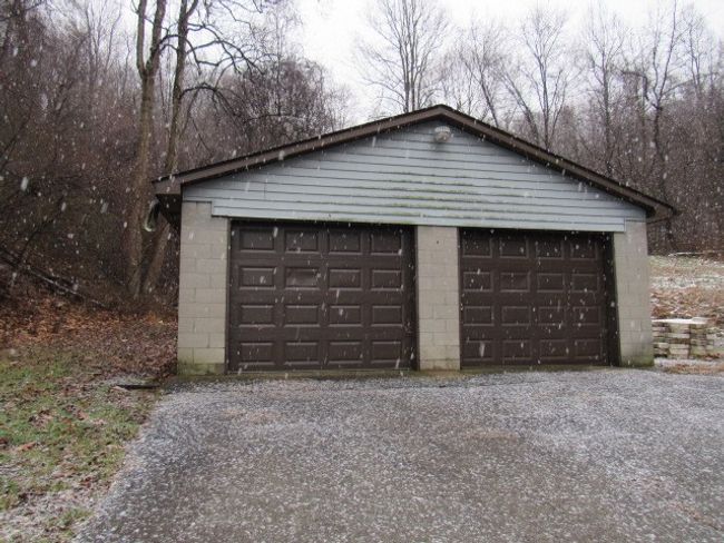 815 High Rd, House other with 4 bedrooms, 2 bathrooms and 2 parking in Dunbar PA | Image 5