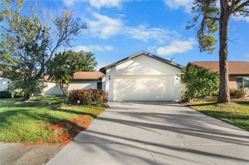 7215 121st Ter, LARGO, FL, 33773-3204 | Card Image
